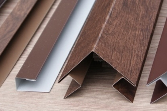 Гибка фасадных доборов: от чертежа до монтажа